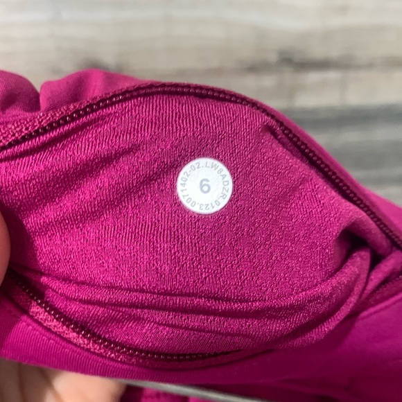 Lululemon Pace Rival skirt  Size 6 discontinued length Back: 13” Front: 12” - Picture 4 of 5